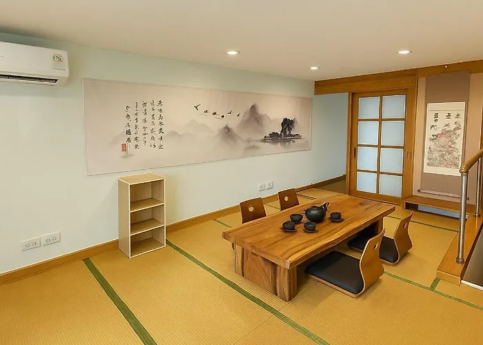 Ferienhaus Japanese Inspired Townhome Near Ekkamai Bts