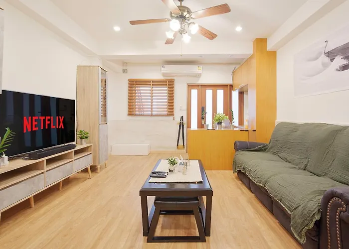 Japanese Inspired Townhome Near Ekkamai Bts Ferienhaus *