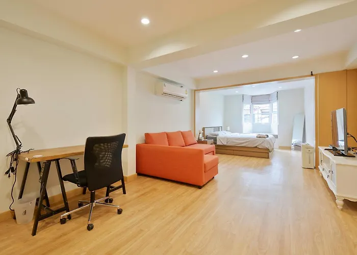 Japanese Inspired Townhome Near Ekkamai Bts * Bangkok