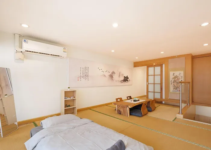 Ferienhaus Japanese Inspired Townhome Near Ekkamai Bts