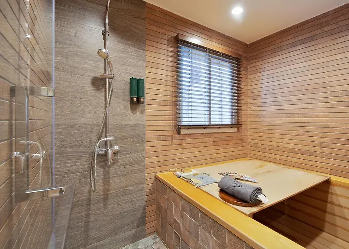 Ferienhaus Japanese Inspired Townhome Near Ekkamai Bts *